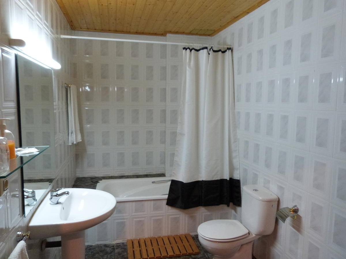 Ca L'Amadeu Hotel Vilanova de Escornalbou Cameră foto