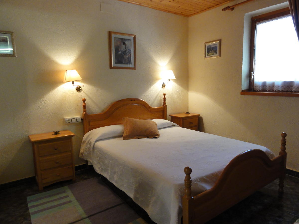 Ca L'Amadeu Hotel Vilanova de Escornalbou Cameră foto